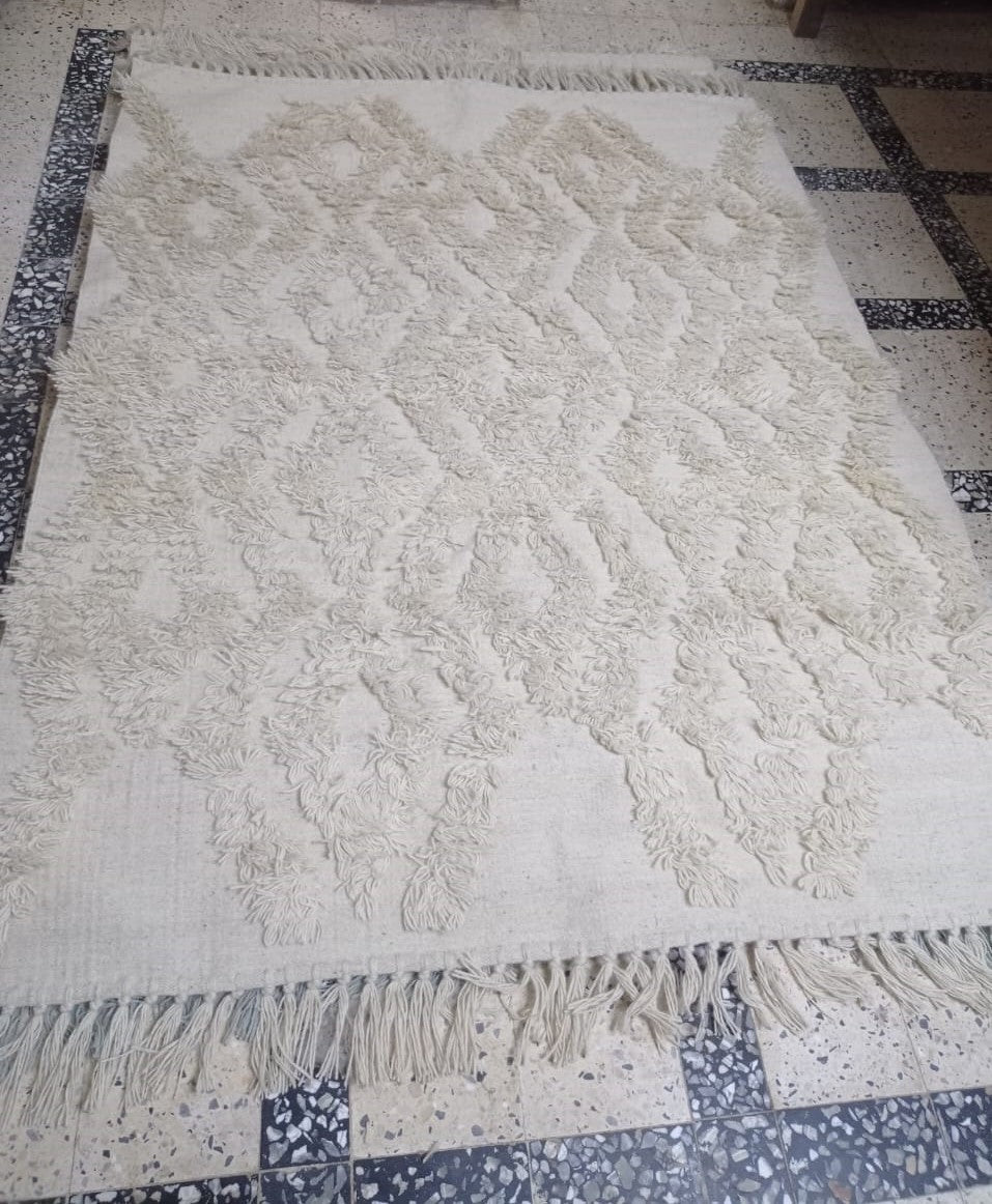 سجادة صوف 150×200 سم (SAR7)