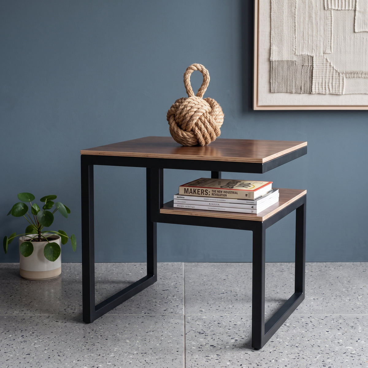 ترابيزة جانبية مودرن معدن وMDF – كود ST25 – عرض 50 × عمق 40 × ارتفاع 50 سم – ضمان سنة